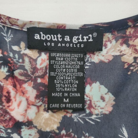 About A Girl Los Angeles Women's Sheer Floral Lace Trim Bohemian Blouse Medium - Picture 4 of 8